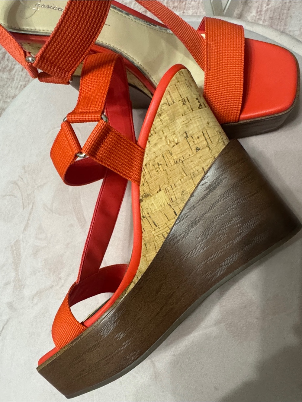 NEW Jessica Simpson Vibrant Orange T-Strap Block Heel Platform Sandals - Picture 7 of 7